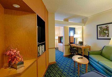 Fairfield Inn & Suites By Marriott Newark Liberty International Airport Bagian luar foto