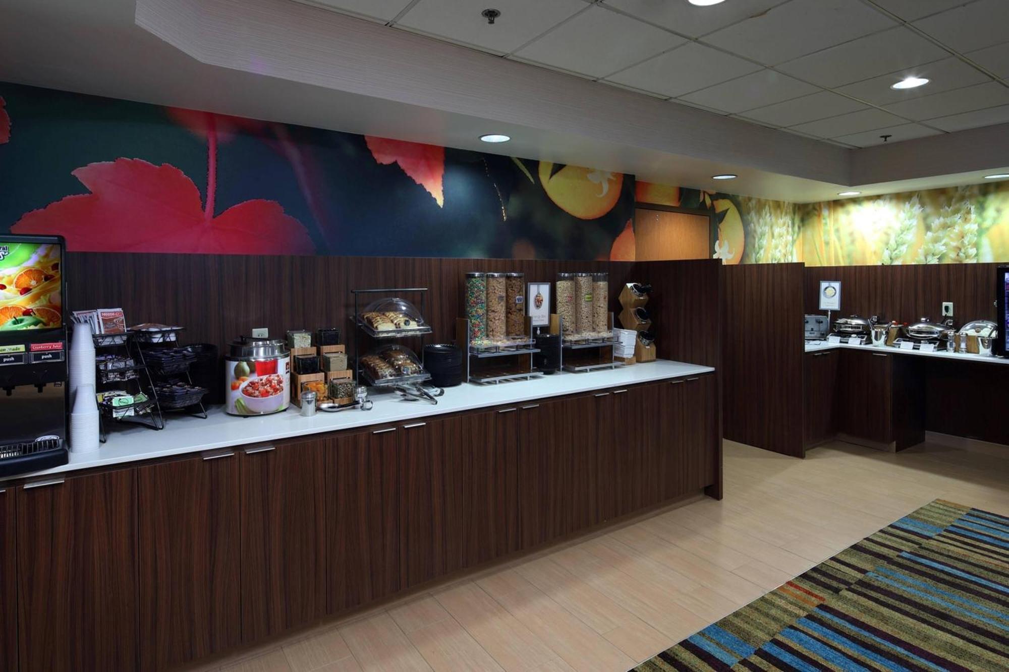 Fairfield Inn & Suites By Marriott Newark Liberty International Airport Bagian luar foto